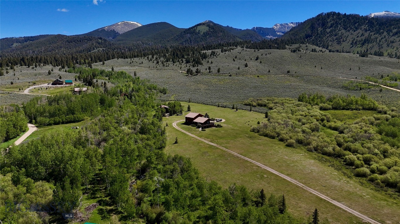 1105 Clark Creek Property Photo 7
