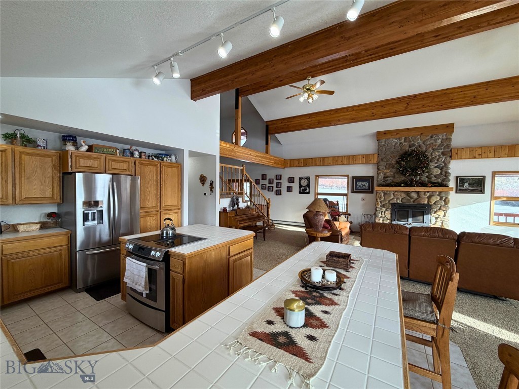 1105 Clark Creek Property Photo 32