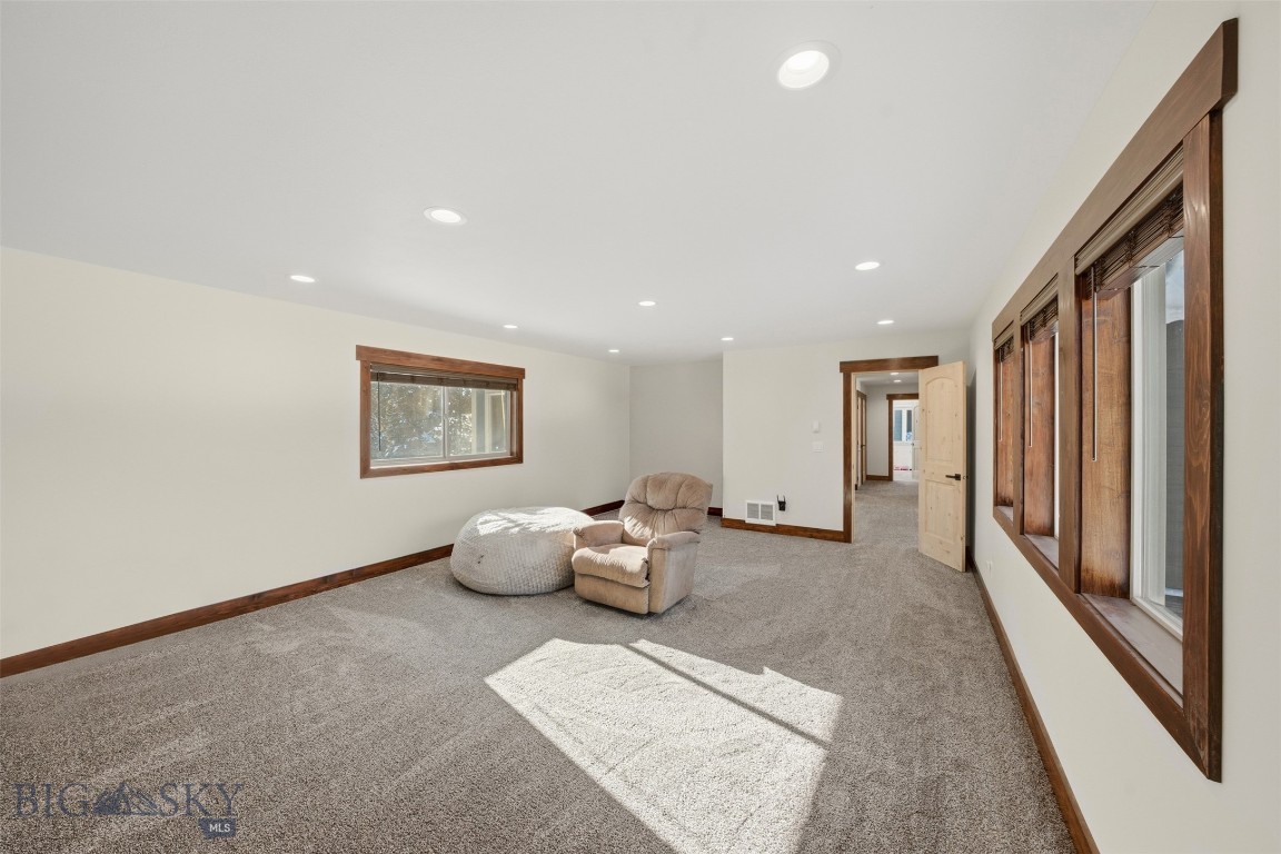 528 Gallatin Avenue Property Photo 43