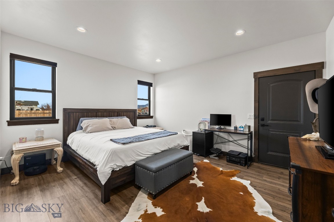 726 & 728 Madison Avenue Property Photo 16