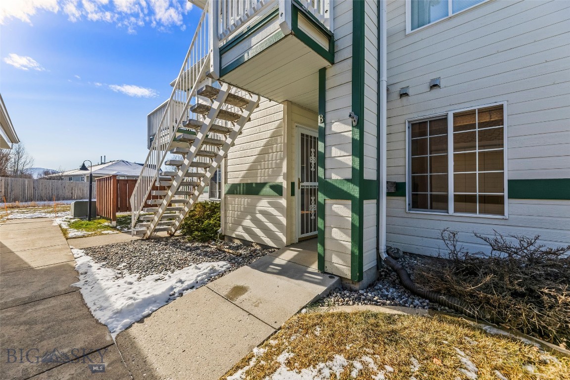 3016 W Villard 2b Property Photo 9