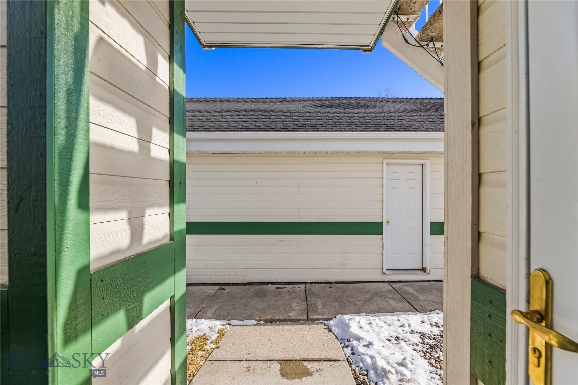 3016 W Villard 2b Property Photo 11