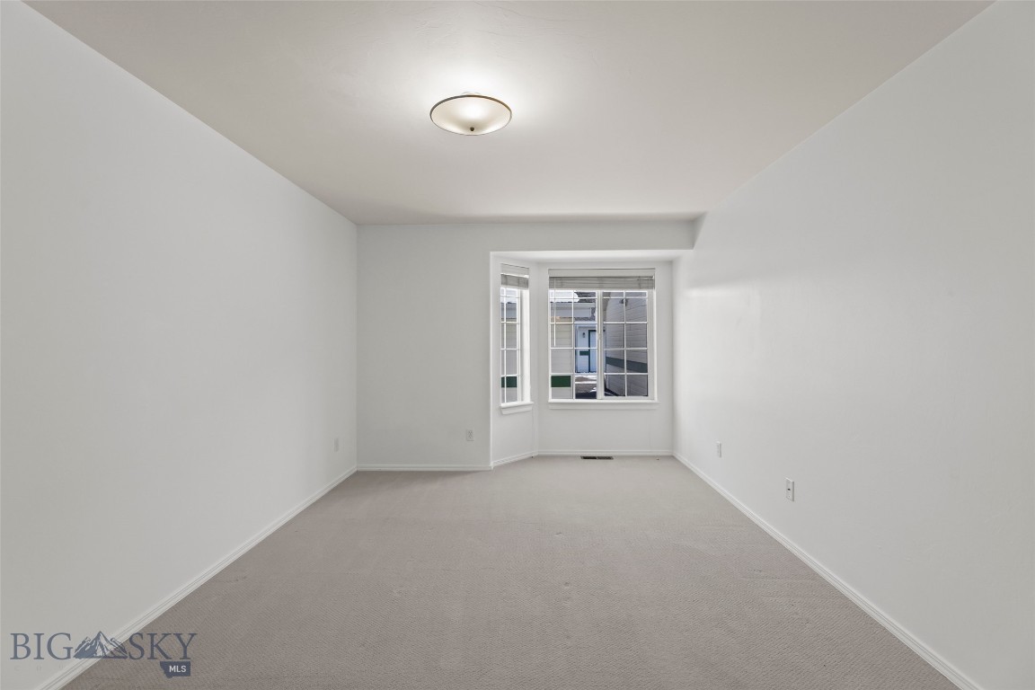 3016 W Villard 2b Property Photo 31