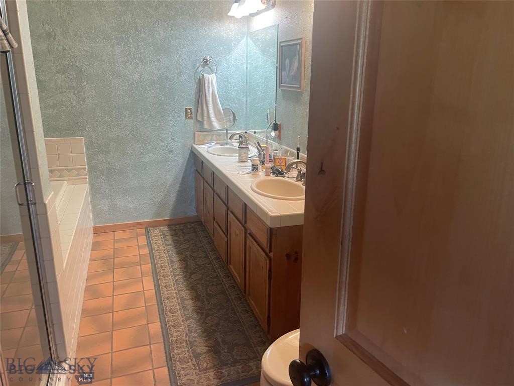 13 Sheffield Drive Property Photo 17