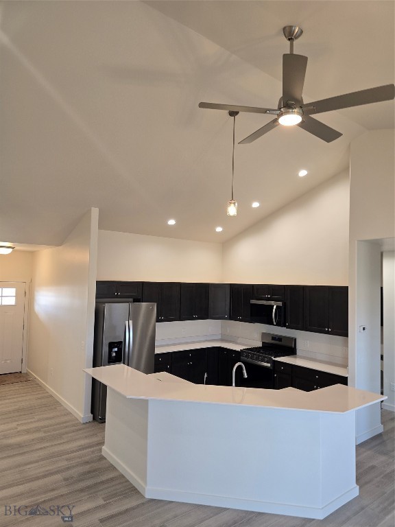 2 W Overland Property Photo 6