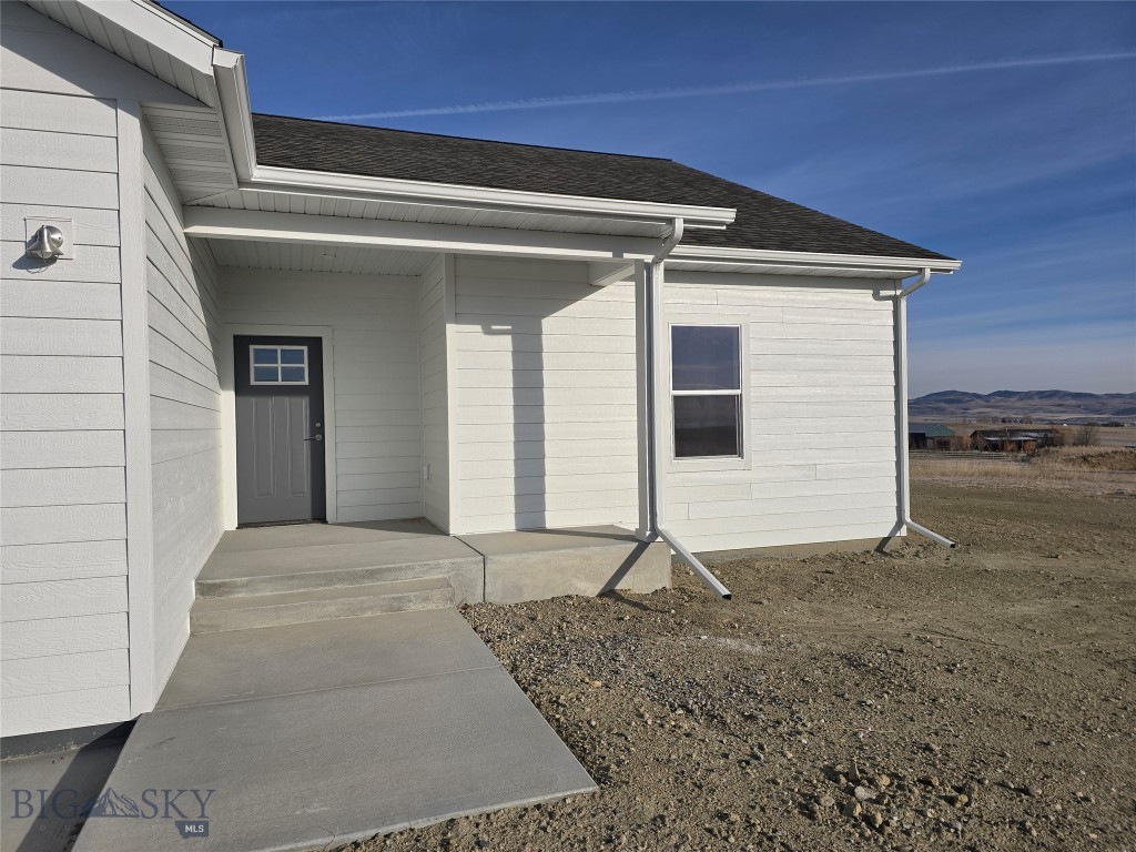2 W Overland Property Photo 18