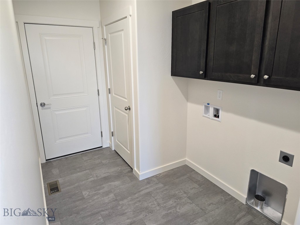 2 W Overland Property Photo 23