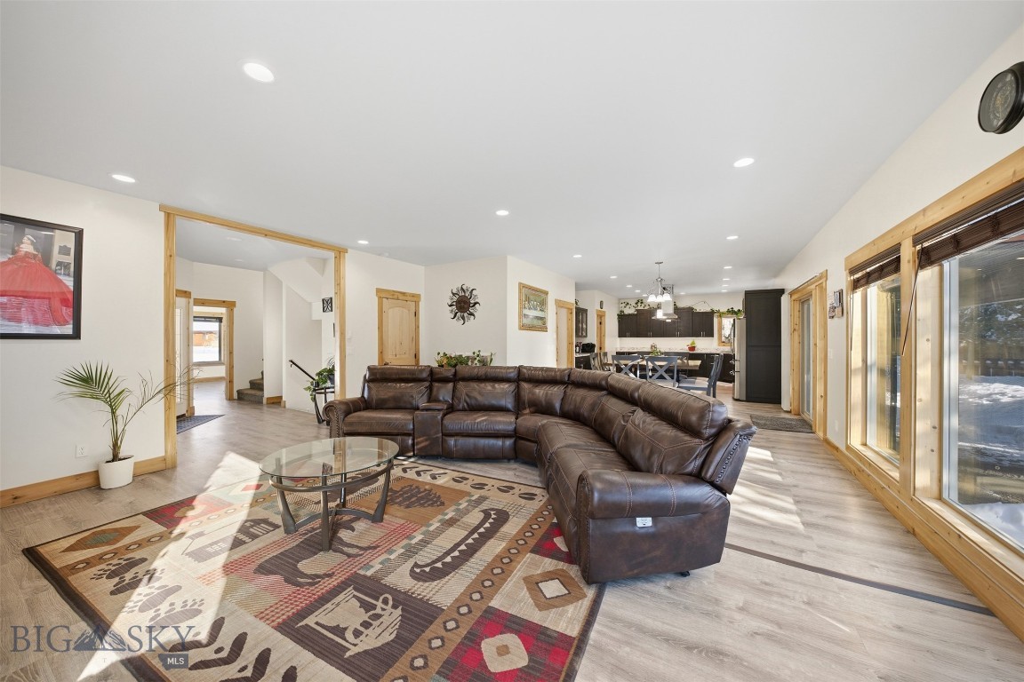 532 Gallatin Avenue Property Photo 15