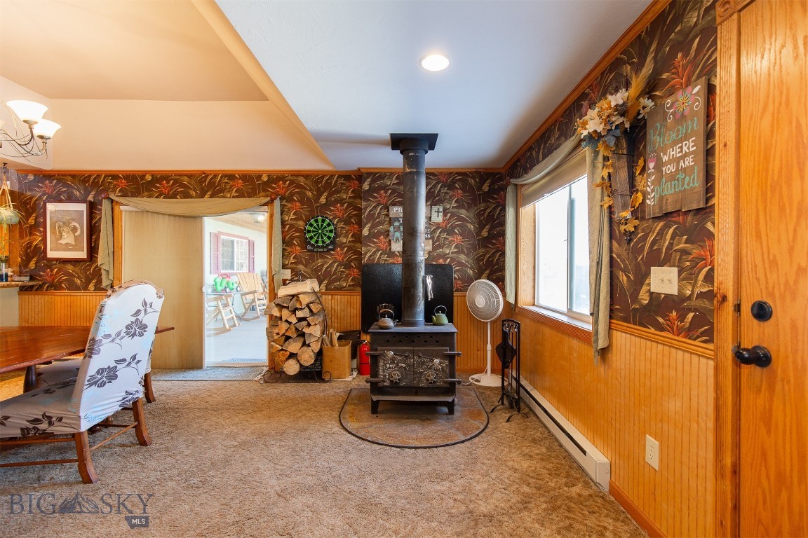 106 E Hamilton Street Property Photo 10