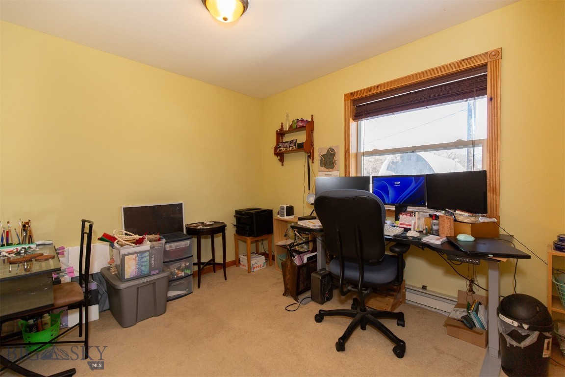 106 E Hamilton Street Property Photo 22