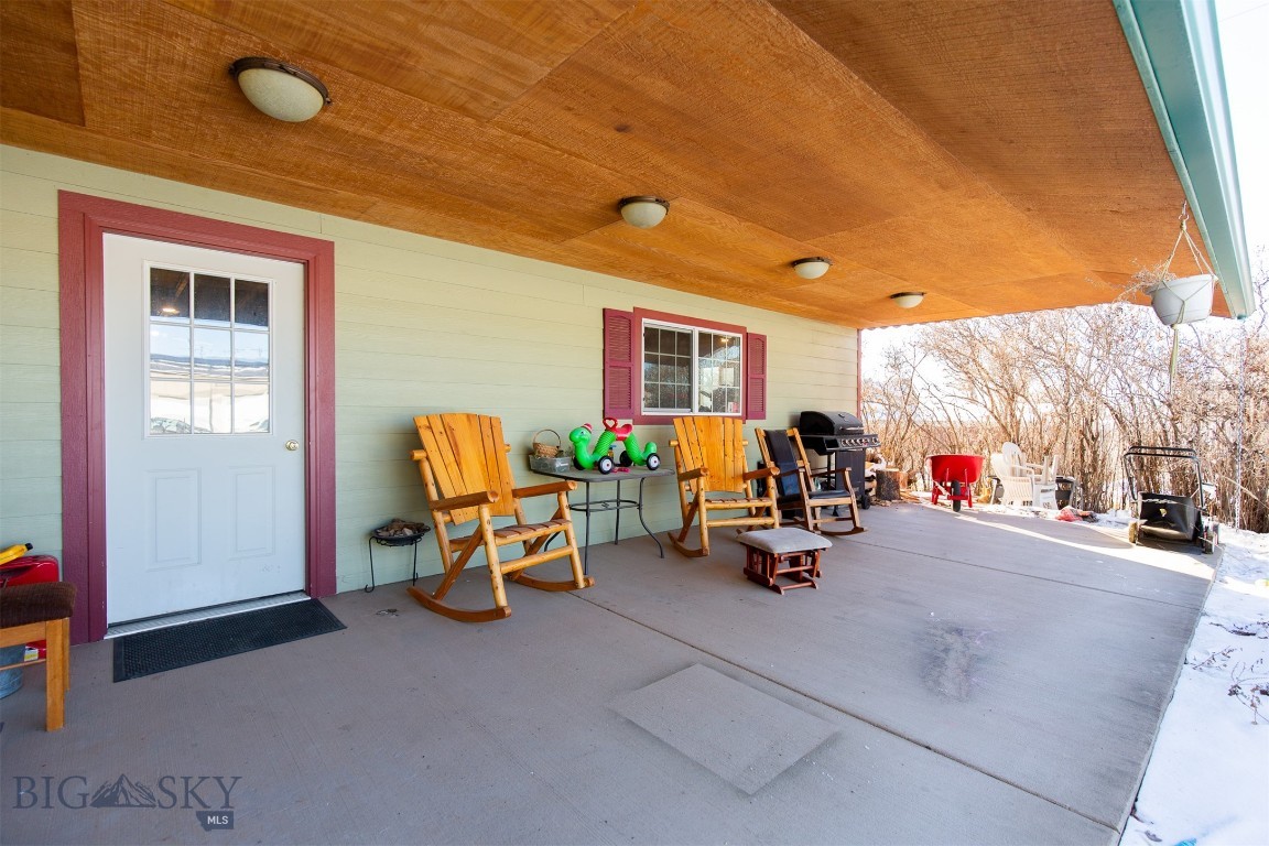 106 E Hamilton Street Property Photo 26