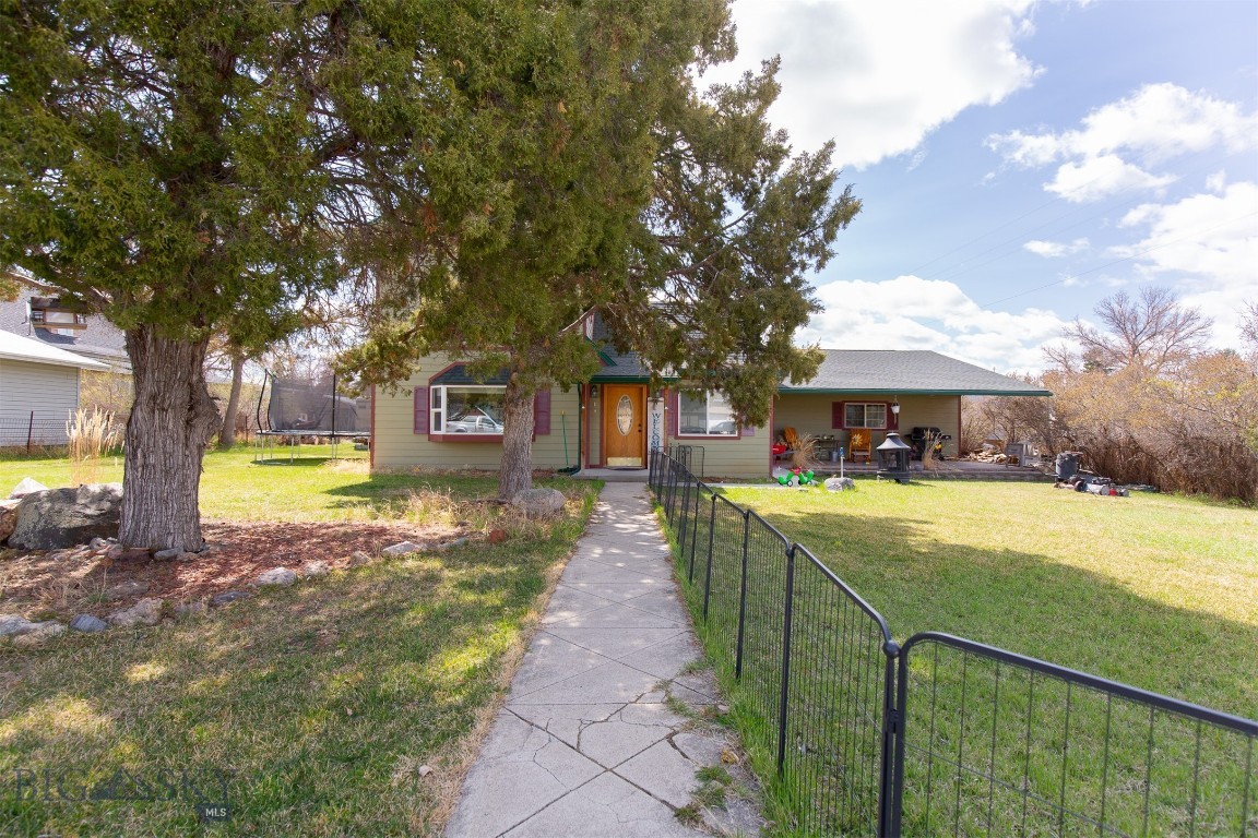 106 E Hamilton Street Property Photo 32