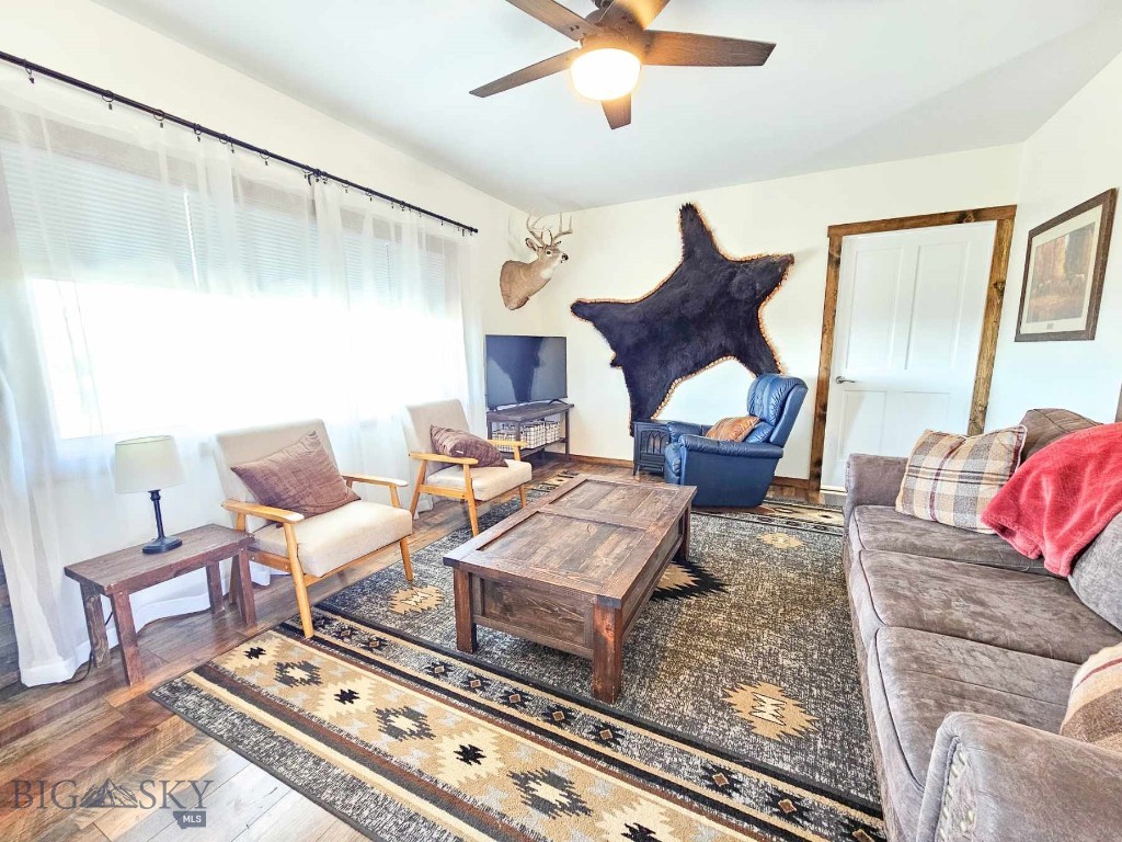 1590 Four Rivers Road Property Photo 11