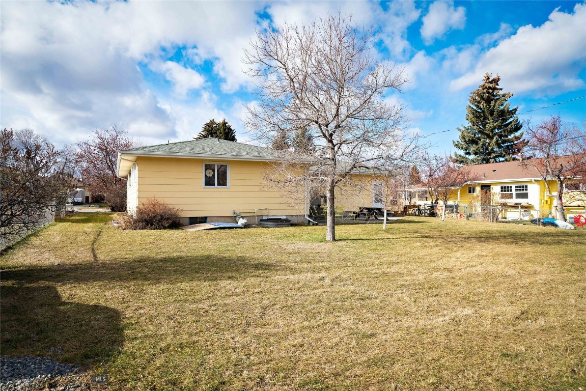 316 N 10th Avenue Property Photo 4