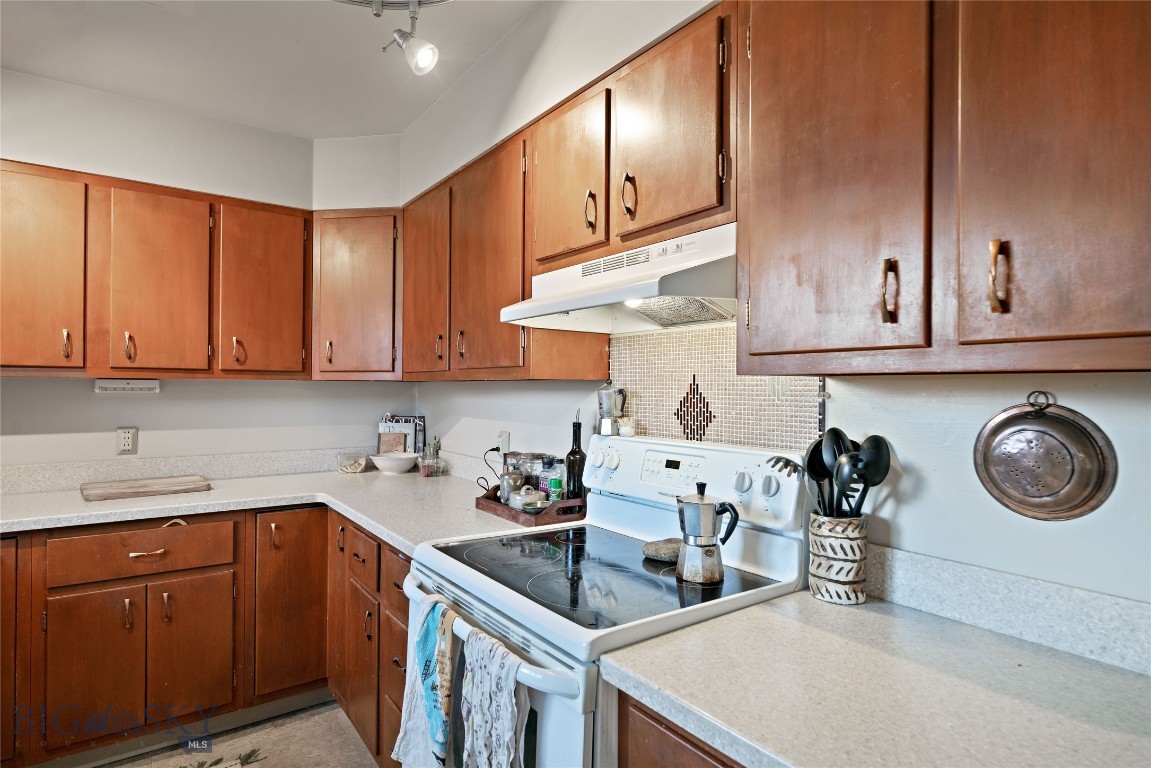 316 N 10th Avenue Property Photo 13