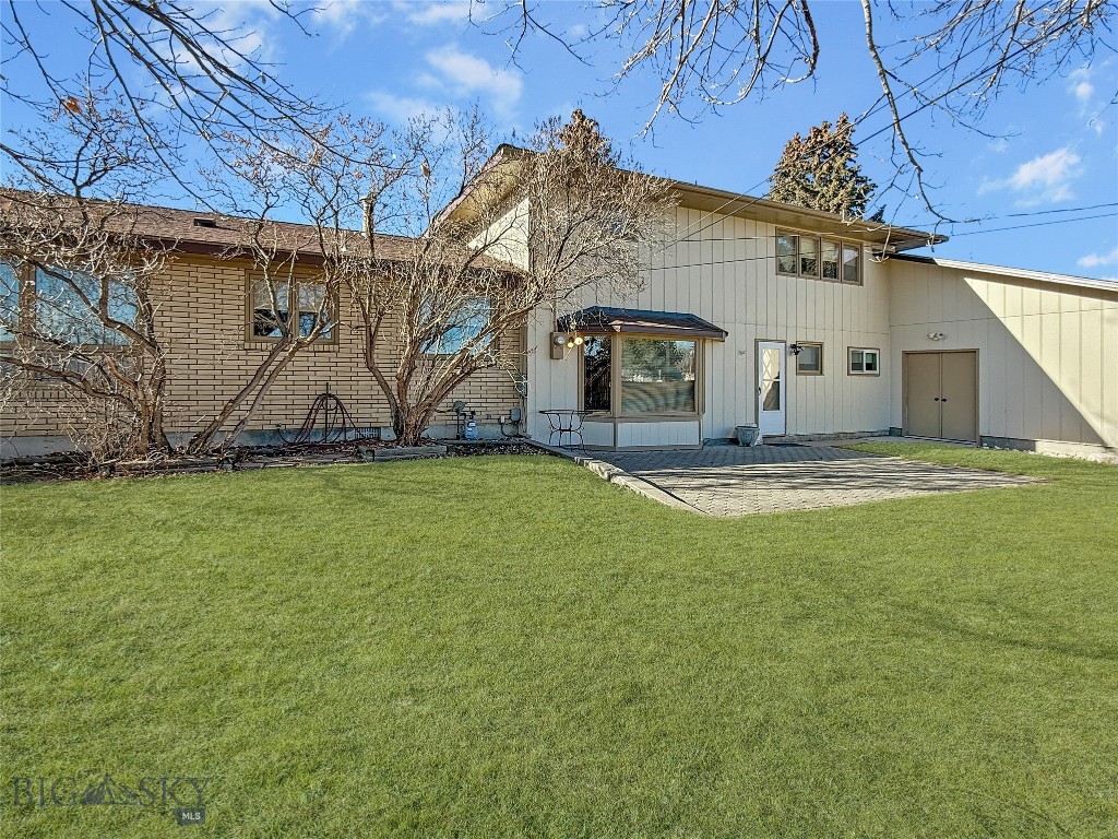 30 N Walnut Property Photo 17