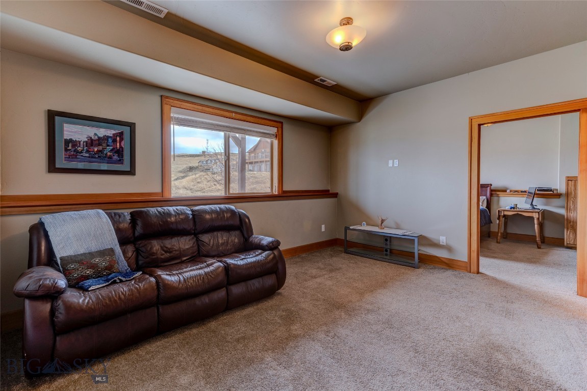 1006 Eagle Court Property Photo 20