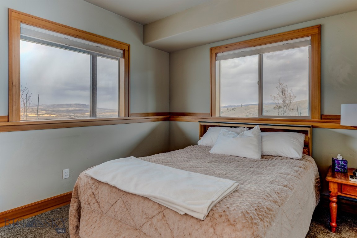 1006 Eagle Court Property Photo 23