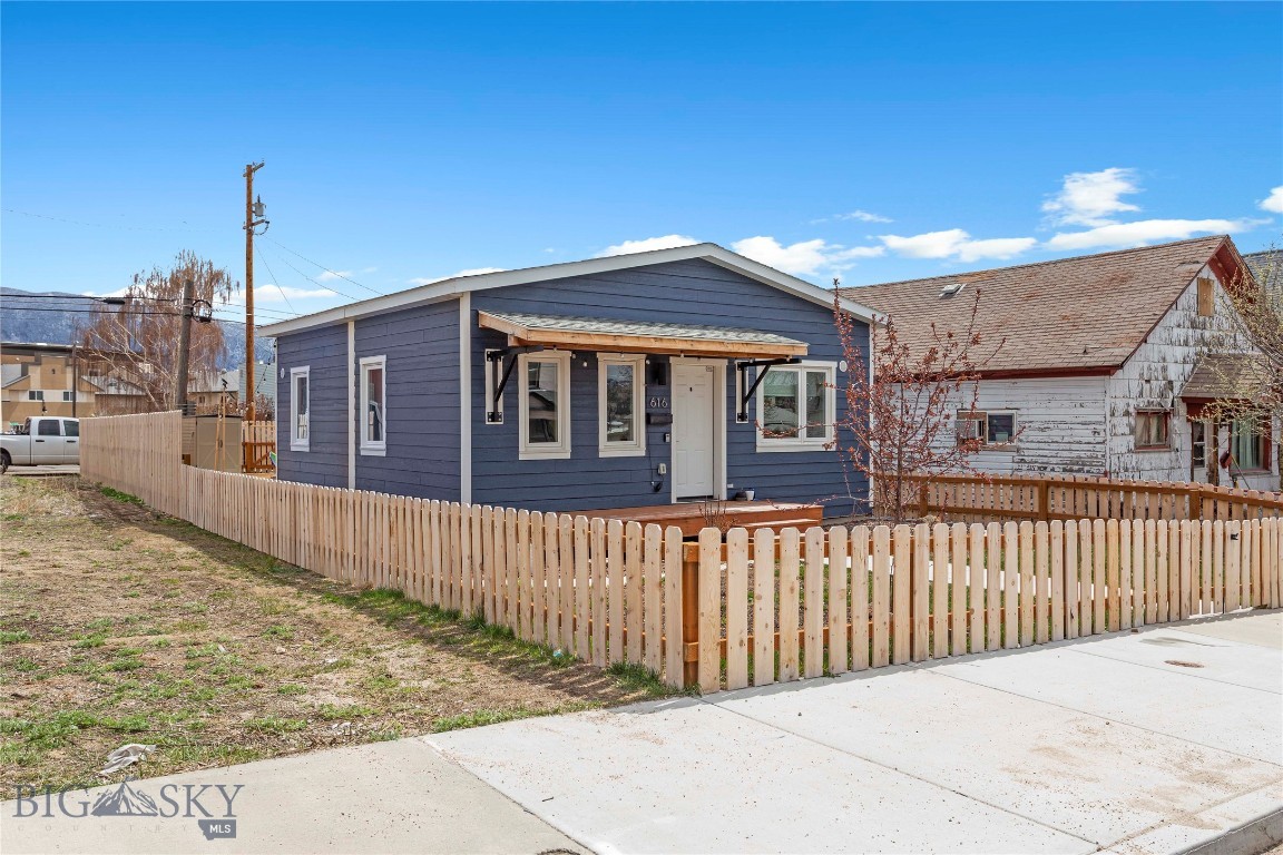 616 S Colorado Street Property Photo 1