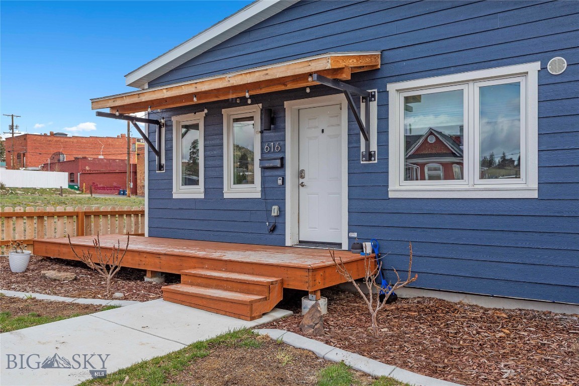 616 S Colorado Street Property Photo 2