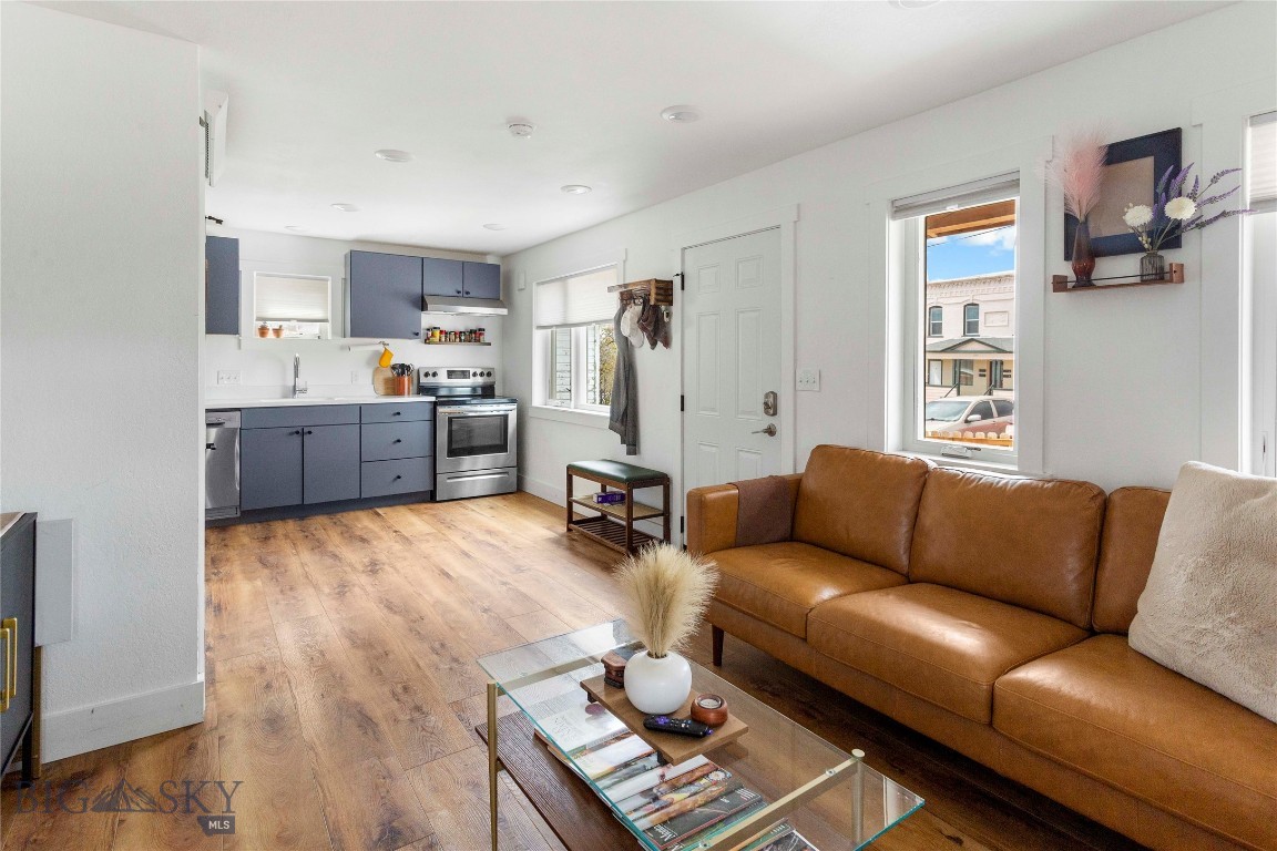 616 S Colorado Street Property Photo 4