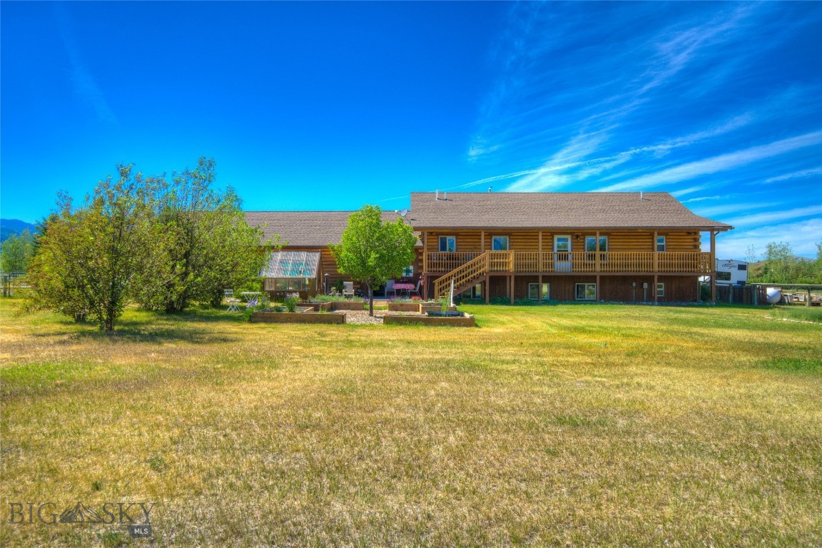 13 Coachman Lane Property Photo 1