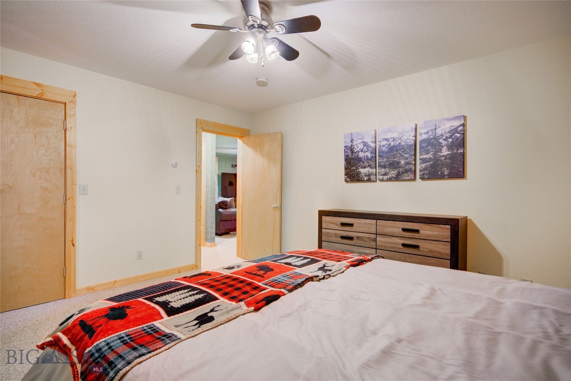13 Coachman Lane Property Photo 27
