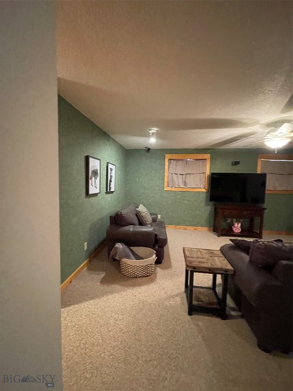 13 Coachman Lane Property Photo 33