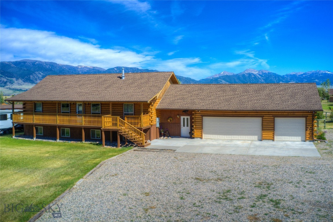 13 Coachman Lane Property Photo 44