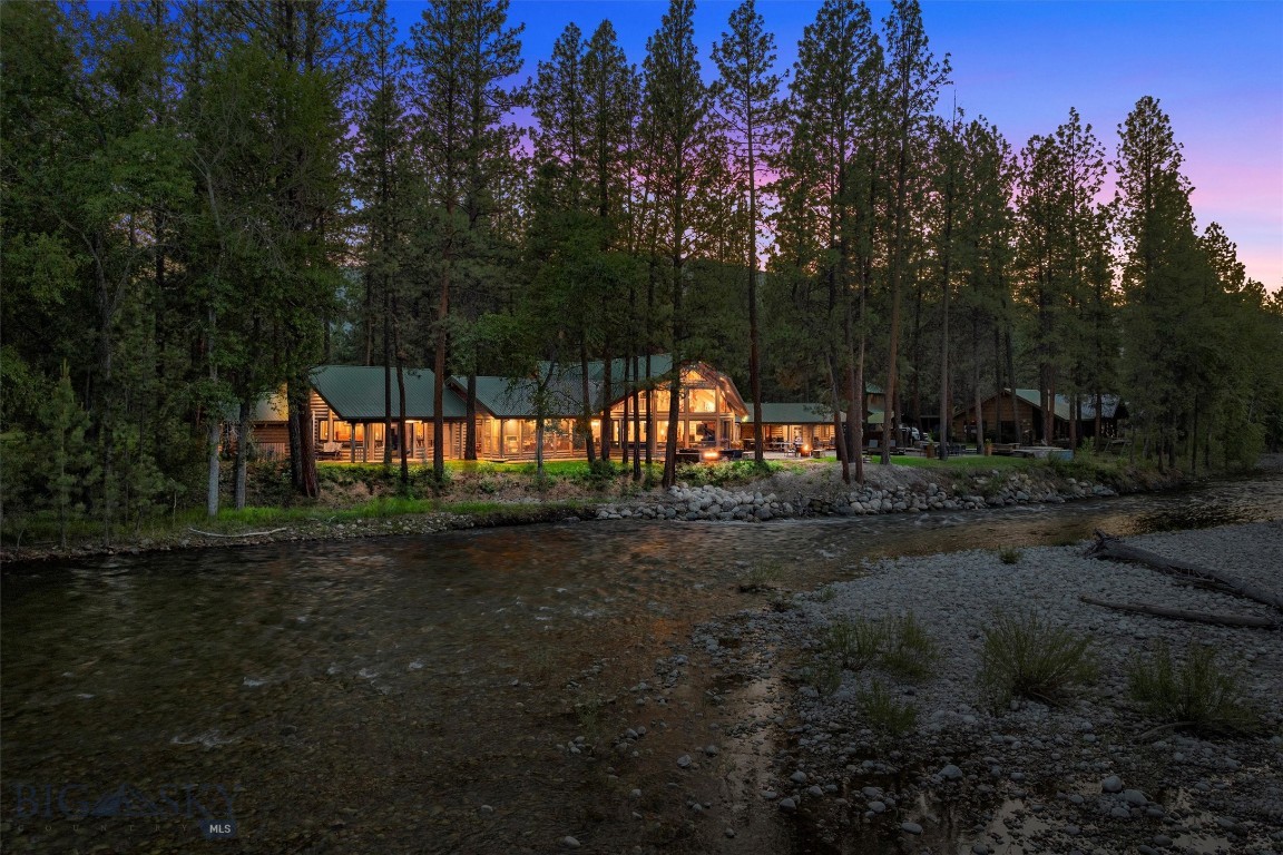 408626 Property Photo 2