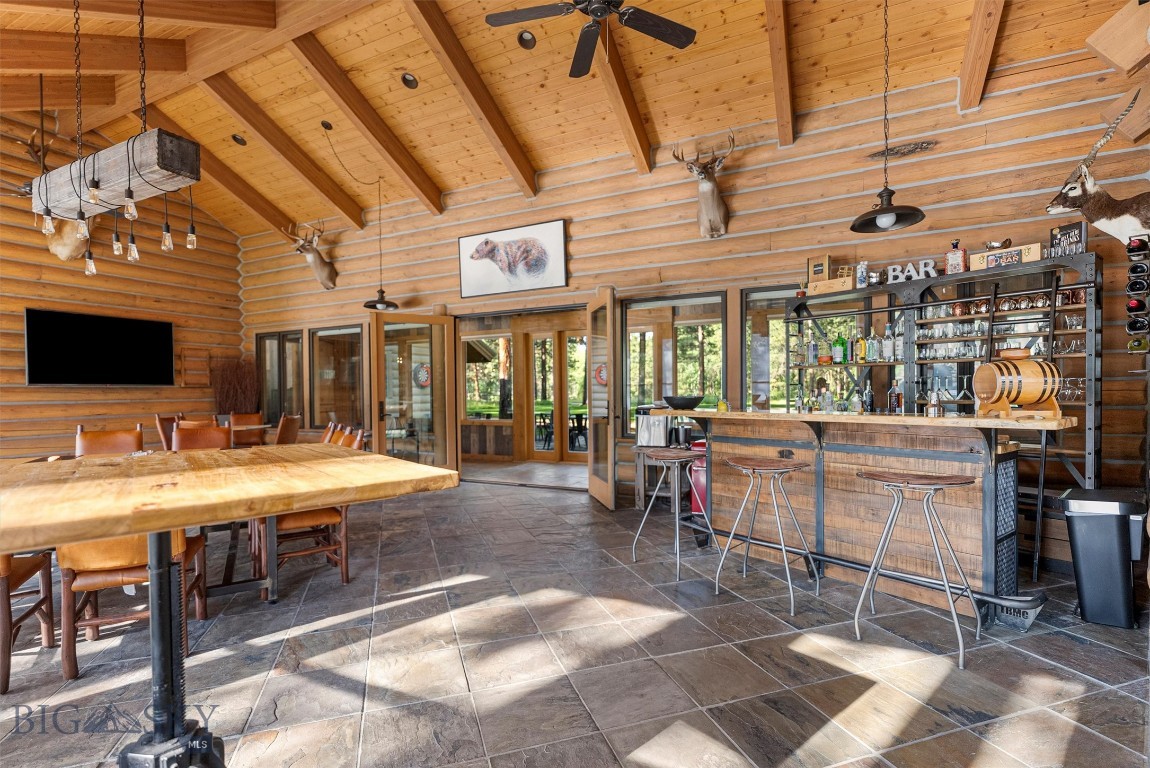 408626 Property Photo 22
