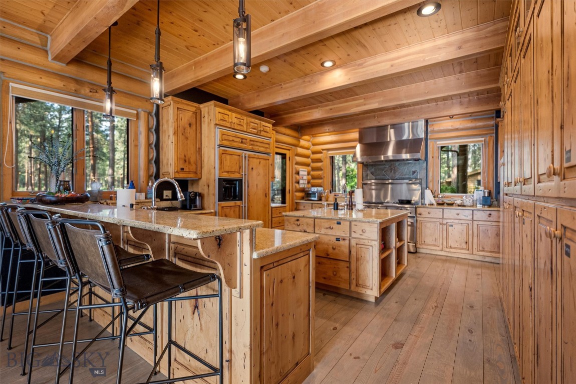 408626 Property Photo 24