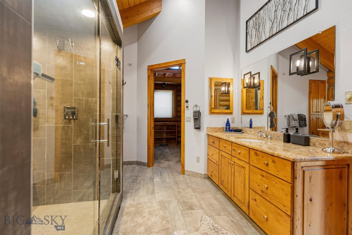 408626 Property Photo 35