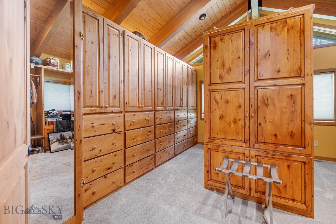 408626 Property Photo 36