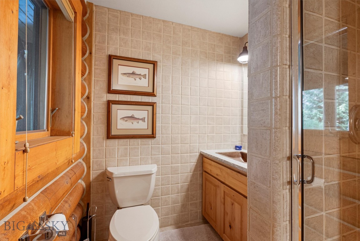 408626 Property Photo 50