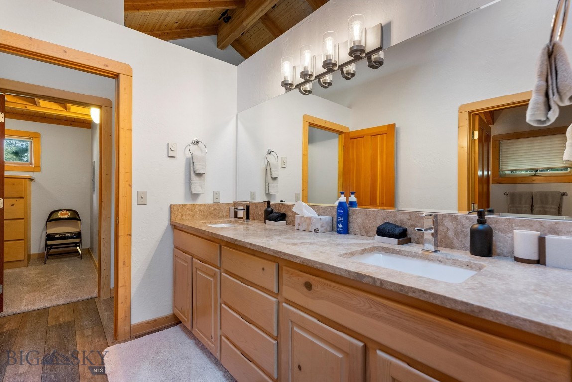 408626 Property Photo 68