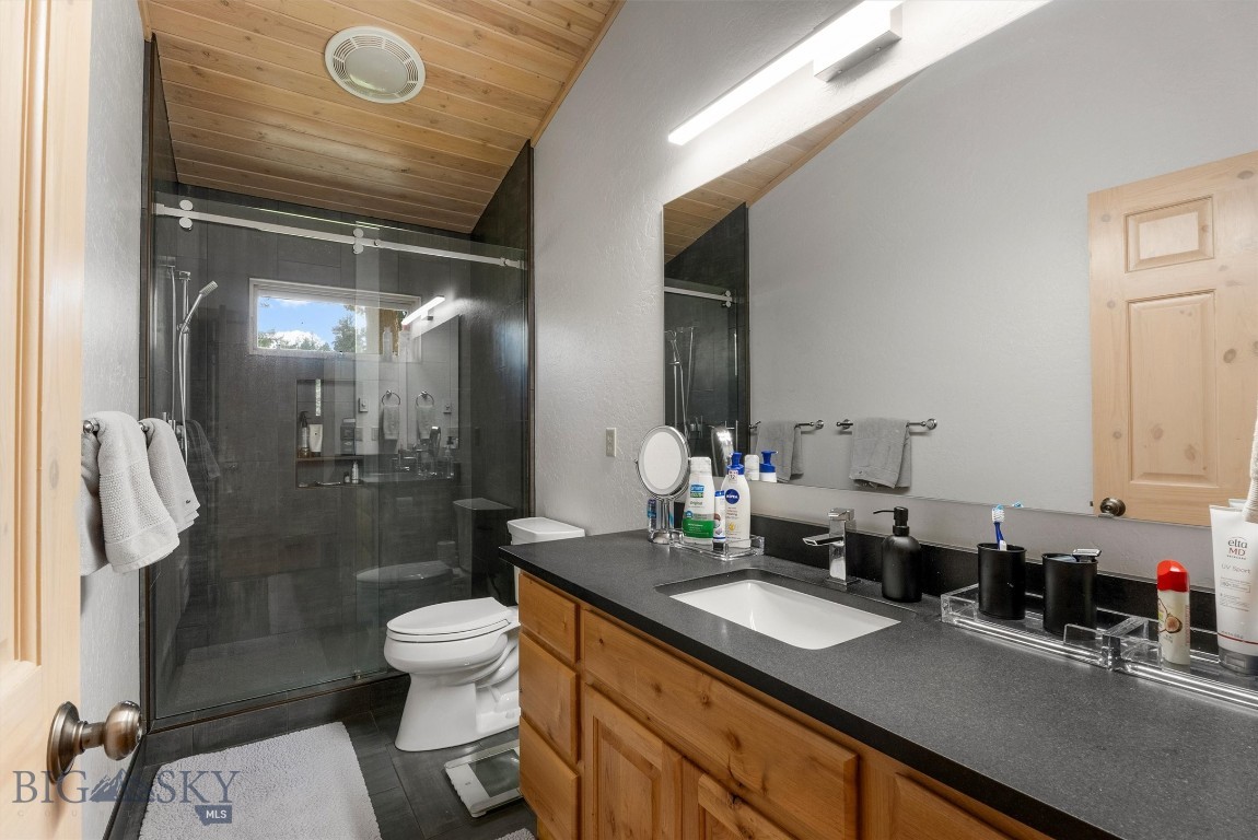 408626 Property Photo 90