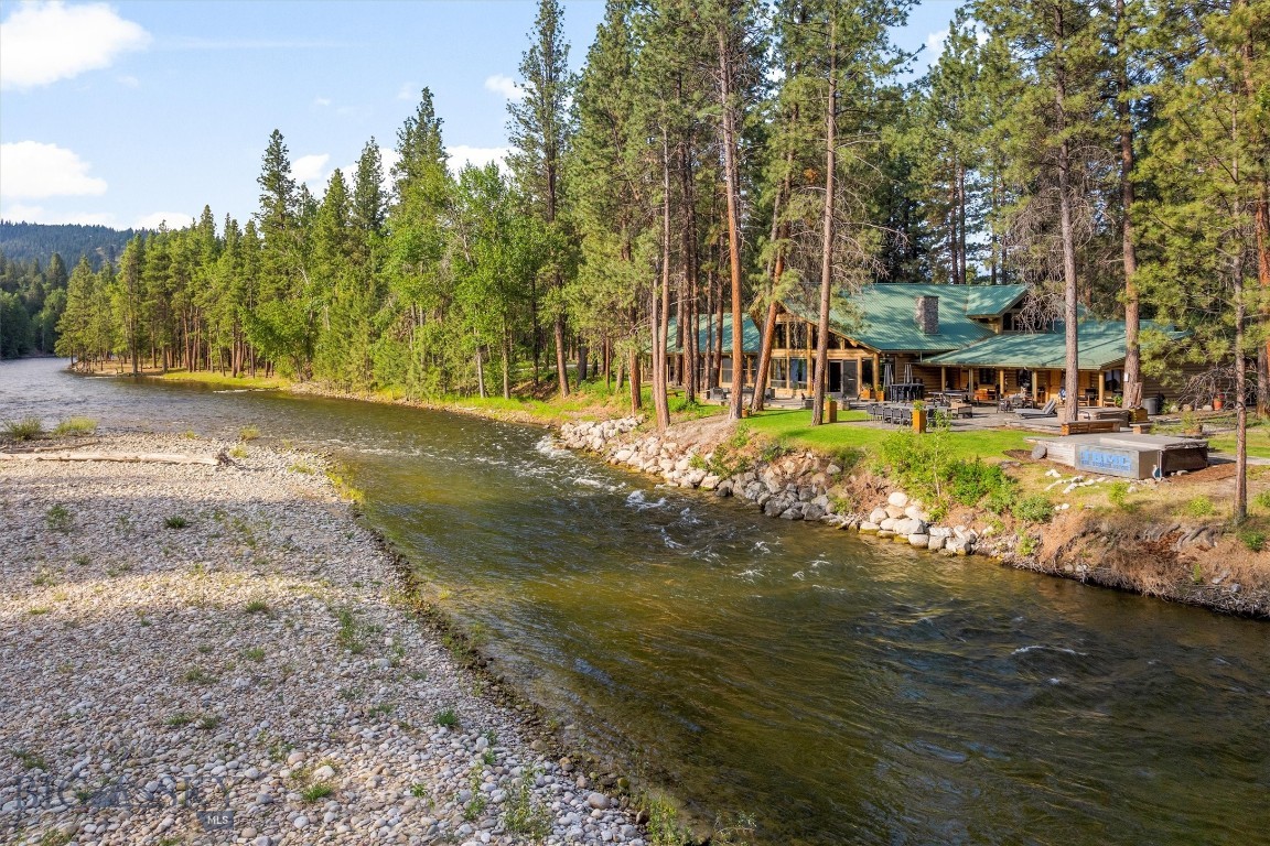 408626 Property Photo 95