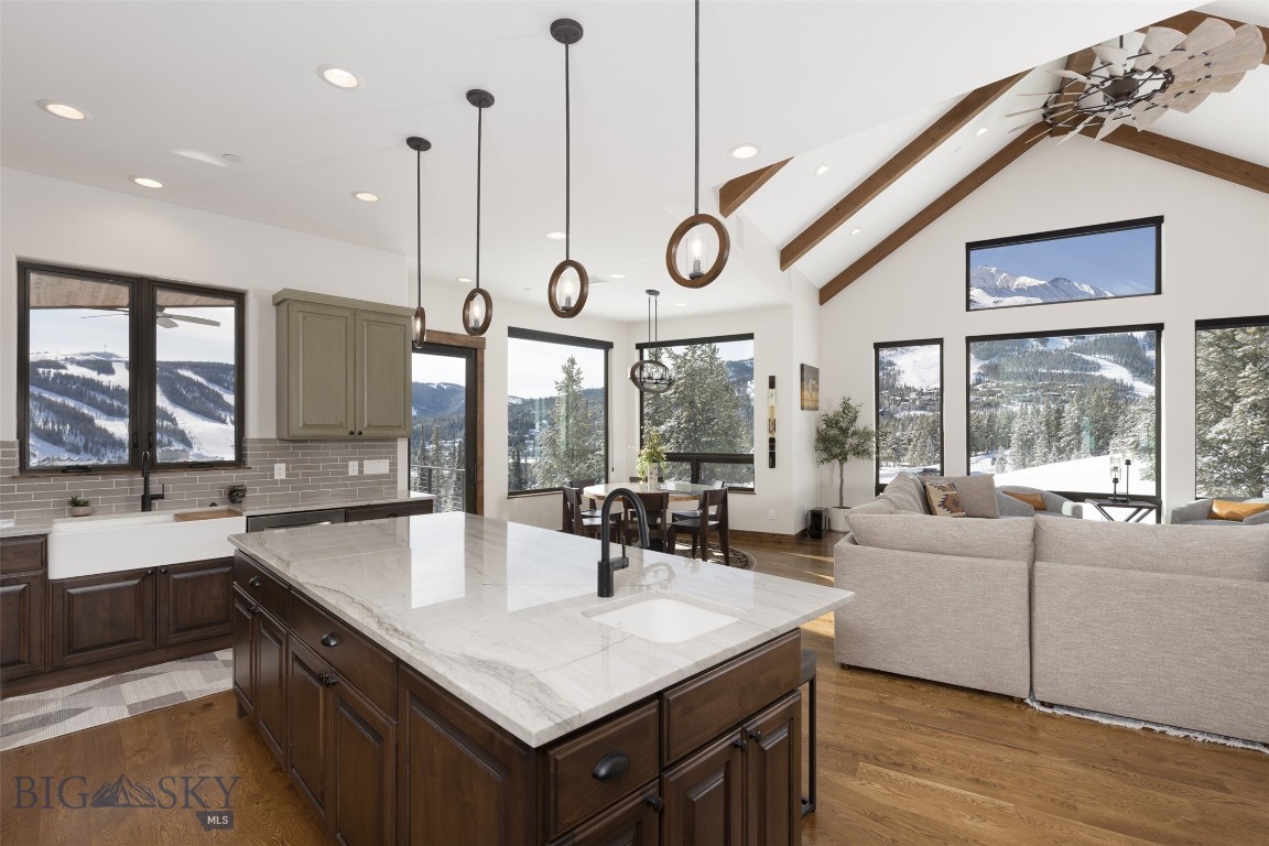 19 White Grass Property Photo 12