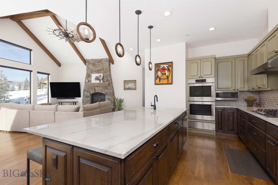 19 White Grass Property Photo 13