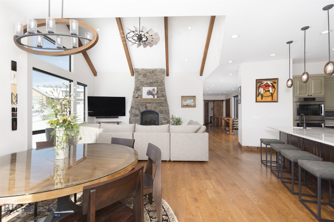 19 White Grass Property Photo 17