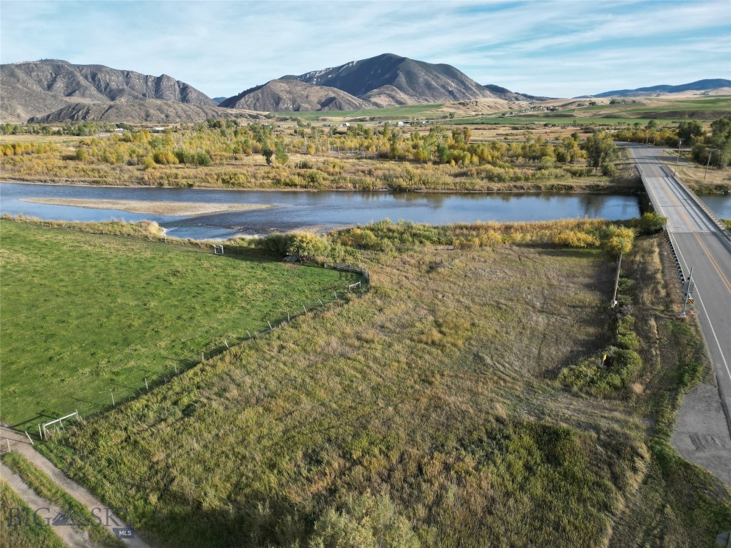 89 Mt Highway 359 Property Photo 1