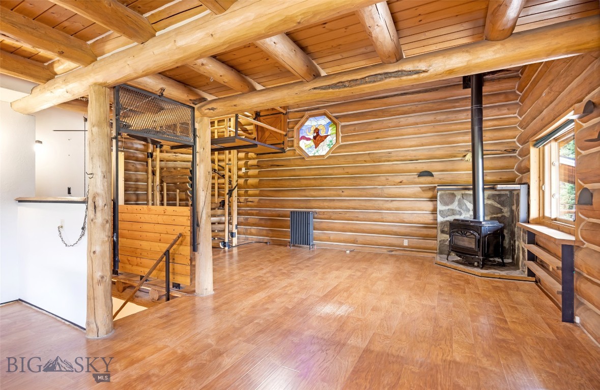 408695 Property Photo 11