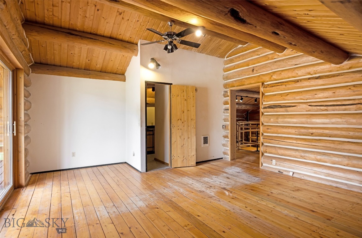 408695 Property Photo 19