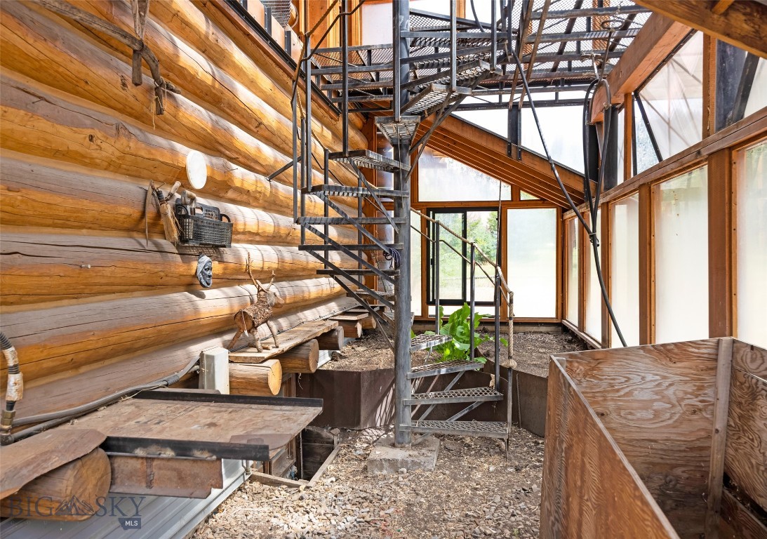 408695 Property Photo 34