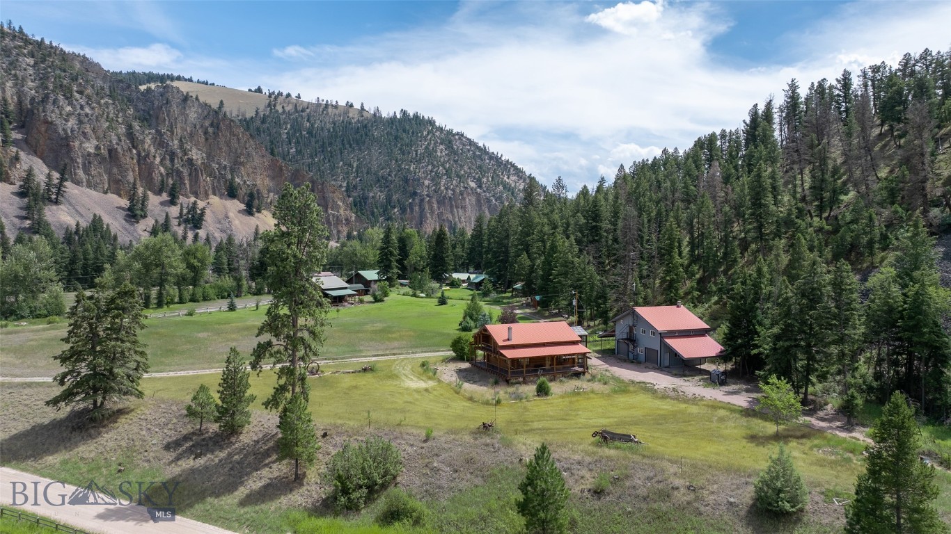 408695 Property Photo 48