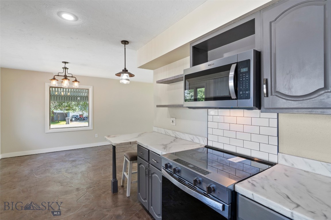 408718 Property Photo 21
