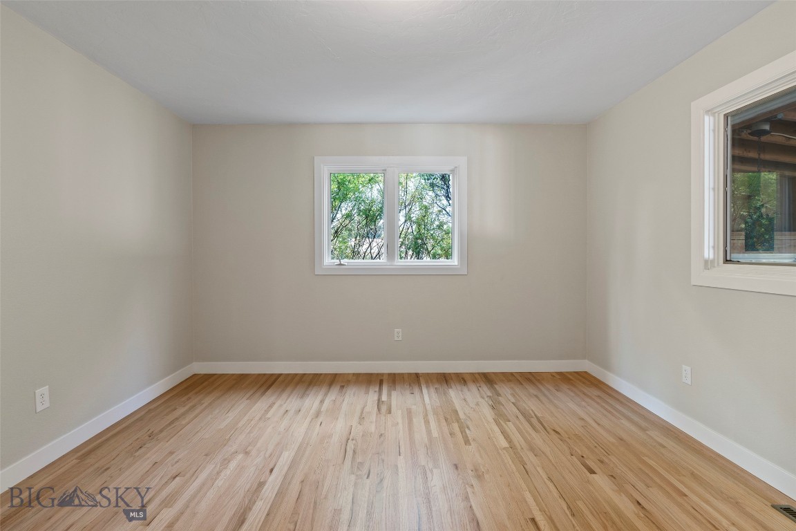 408718 Property Photo 32