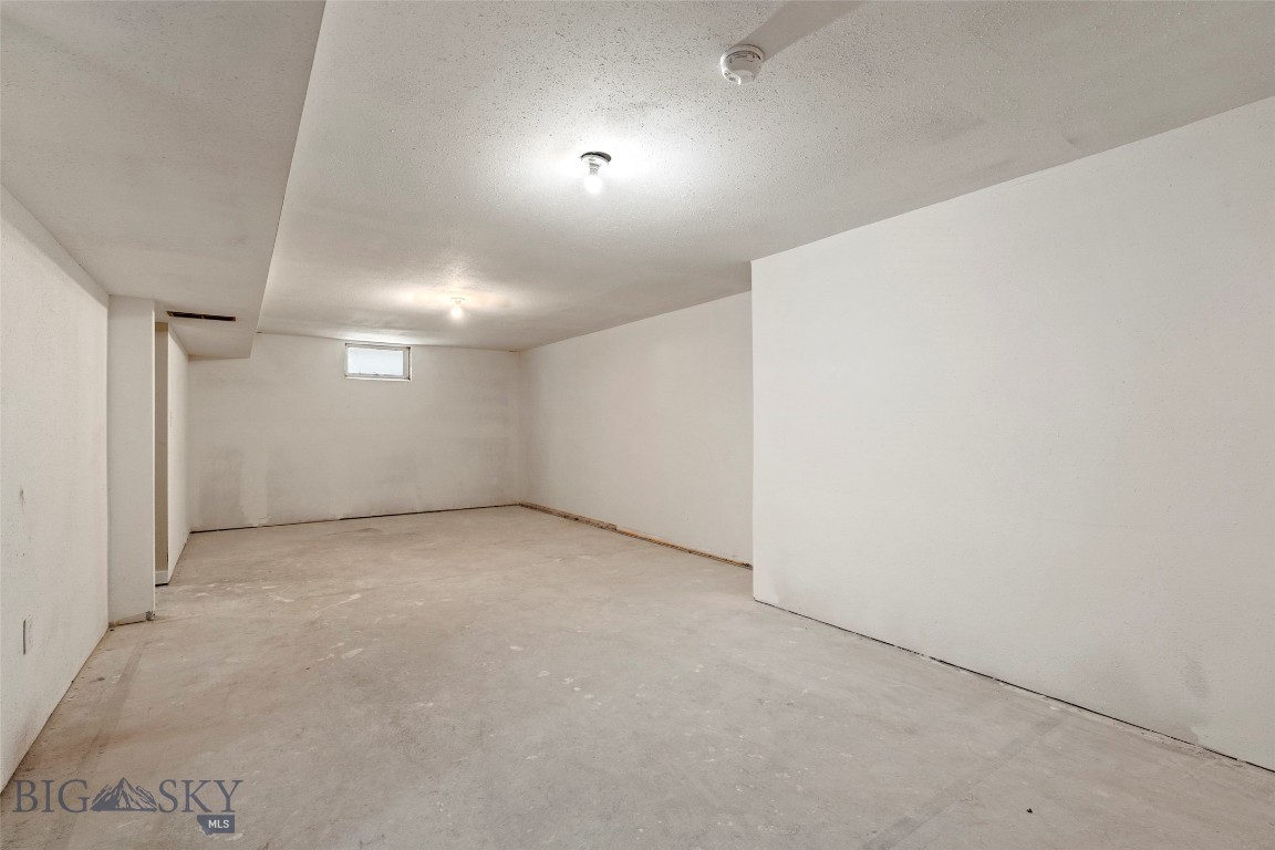 408718 Property Photo 49