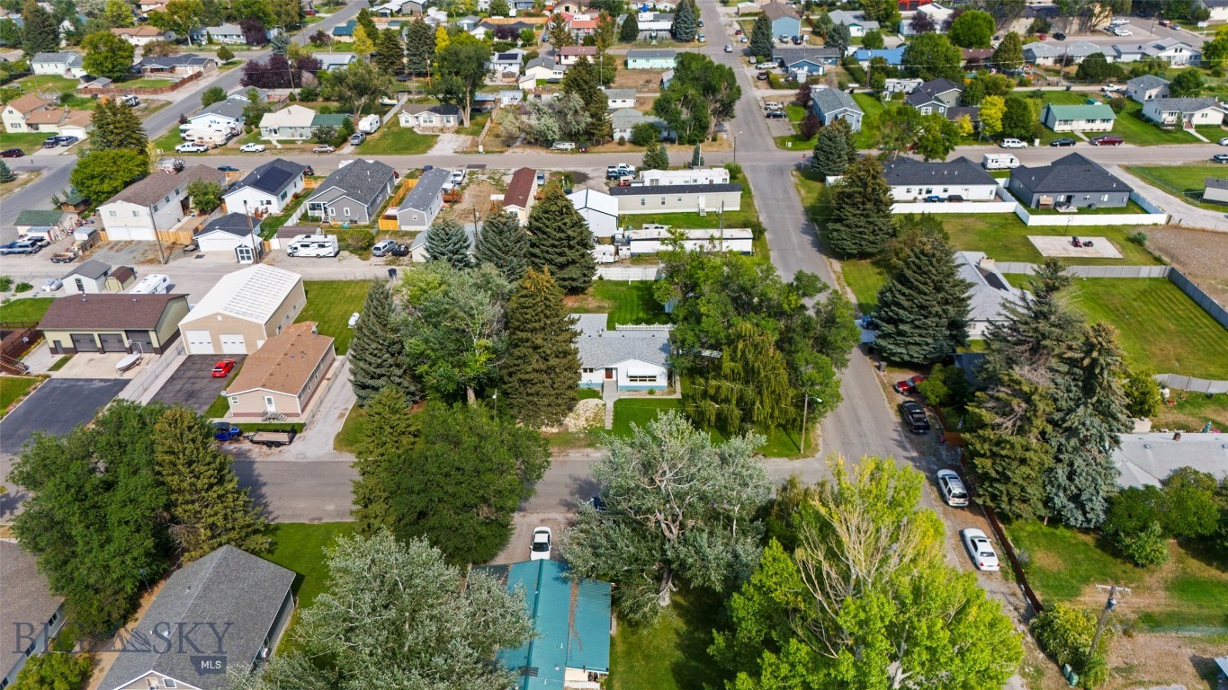 408718 Property Photo 65